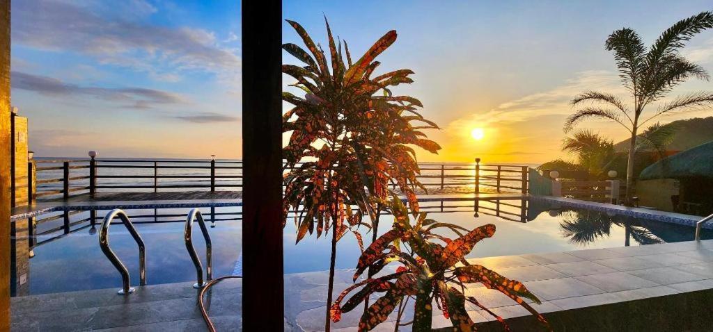 Aura Marina Sands Beach Resort Baler Εξωτερικό φωτογραφία
